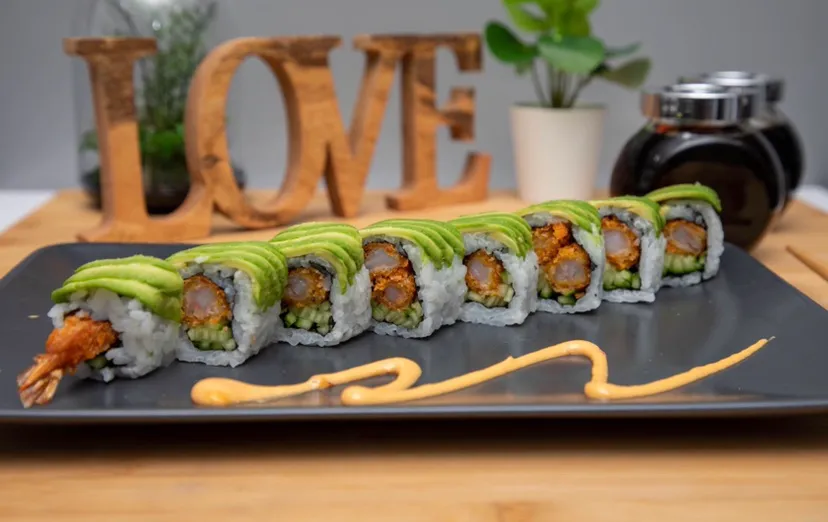 Avocado Rolls Crevette Tempura